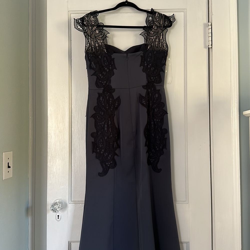 Only Worn Once! In Great Condition. Js Collection… - image 4